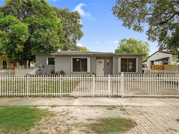 1104 NE 157th St, North Miami Beach, FL 33162