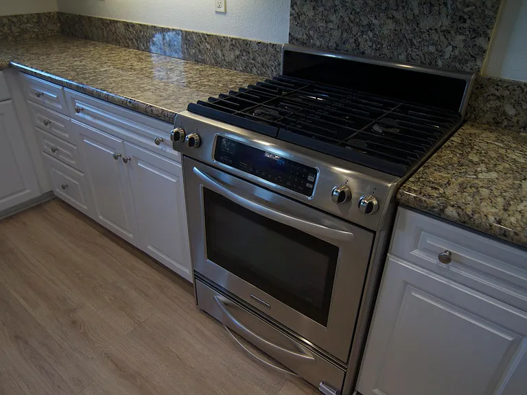 3104 Roia Ln — Photo 8