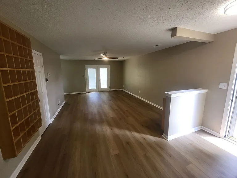 2433 Pleasure House Rd — Photo 3