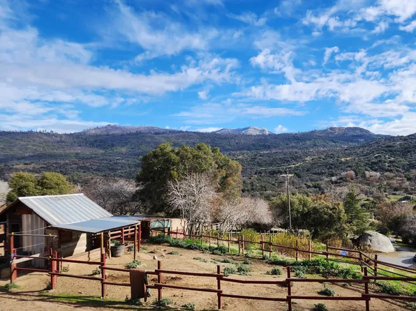 51090 Eshom Valley Dr Drive, Badger, CA 93603