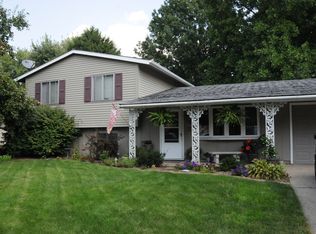 2610 Willow Dr, West Lafayette, IN 47906