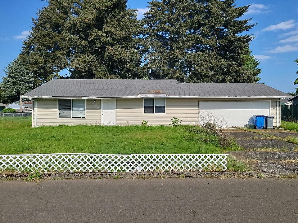 1st image of 913 NE 164th Ave