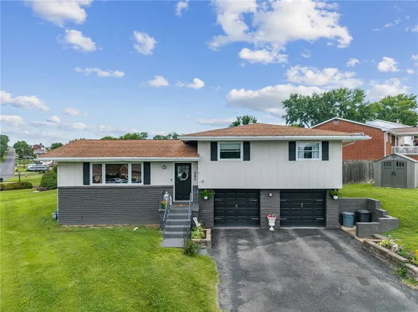 201 Church Dr, Irwin, PA 15642