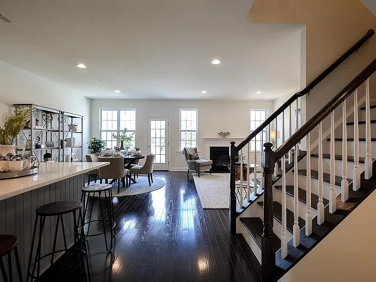 133 Woodwinds Dr — Photo 7