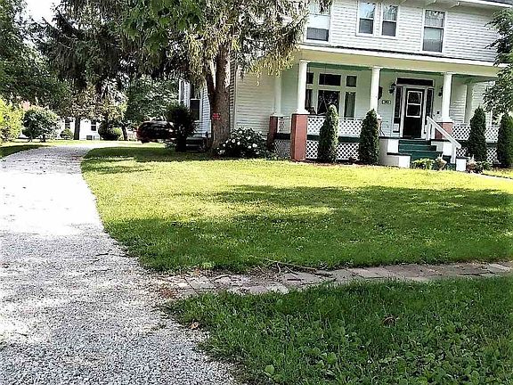 2nd image of 302 E McKnight St