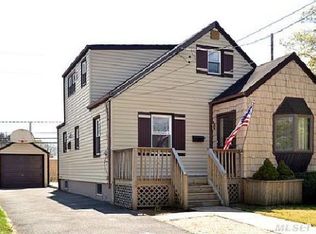 139 Foster Ave, Valley Stream, NY 11580