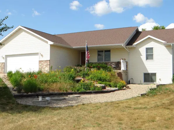 N9384 Wood Duck Circle, Belleville, WI 53508