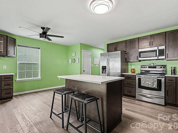 3rd image of 2301 Reid Pointe Ave