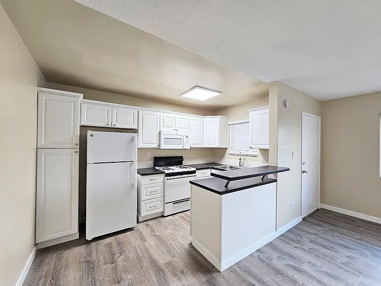 4390 Temecula St #3 — Photo 7