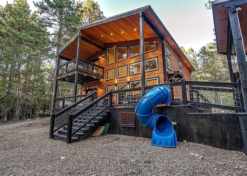 1st image of 169 Carter Creek Ln