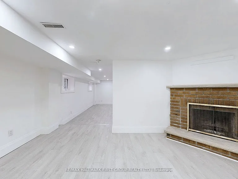 1 Bramwell Dr — Photo 8