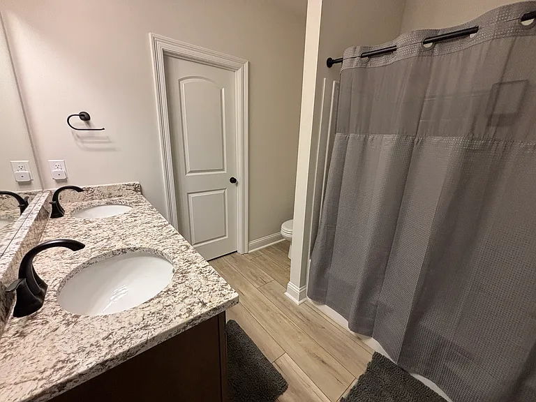 739 Venecia Dr — Photo 13