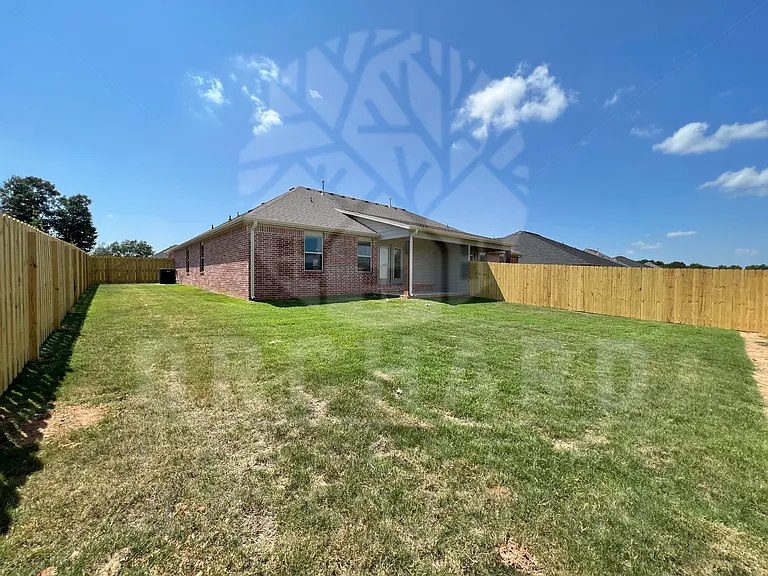 528 Bradford Dr #A — Photo 19