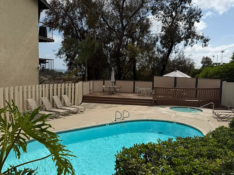 3652 Clairemont Dr #1A-1 — Photo 20