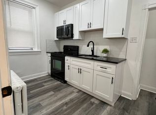 6101 Locust St #A, Philadelphia, PA 19139