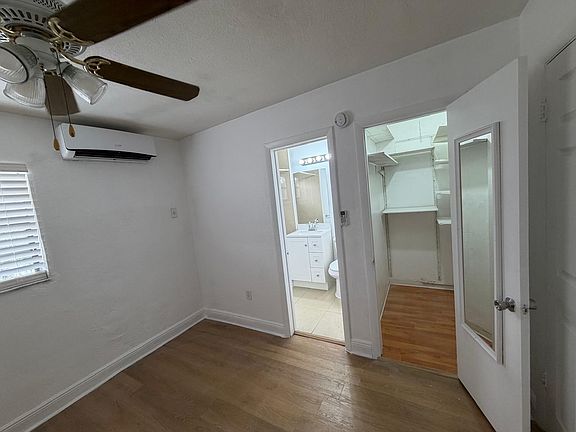 4th image of 4444 Ludlam Rd APT 25