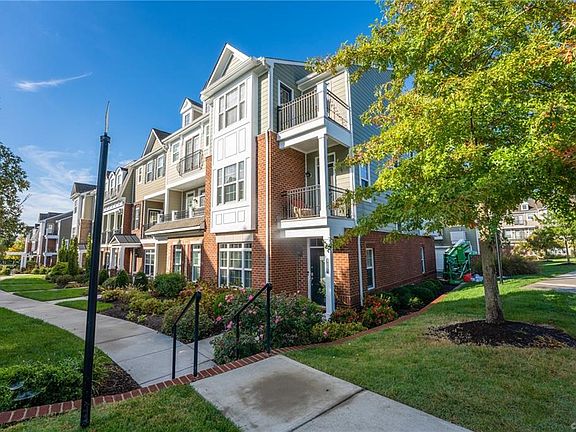 2nd image of 3931 Village Townes Walk