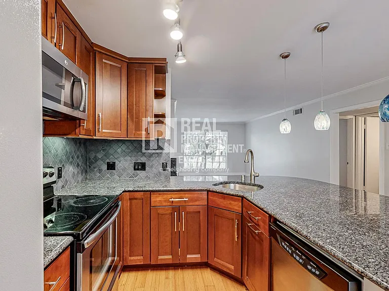 5220 Fleetwood Oaks Ave #210 — Photo 16