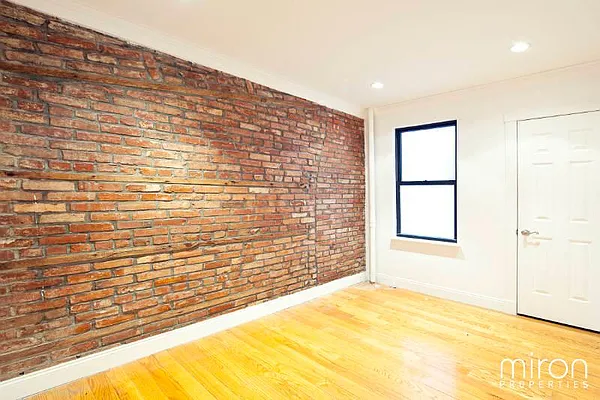 Rented by Miron Properties | media 23