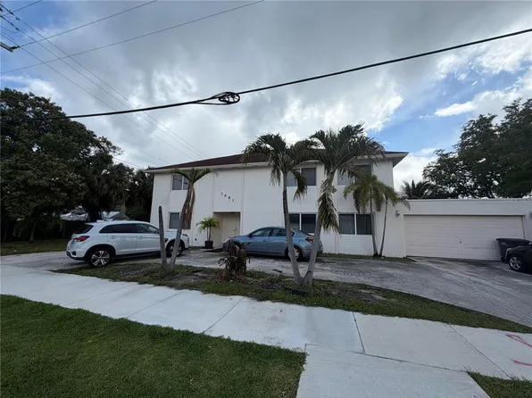 1481 7th St, West Palm Beach, FL 33401