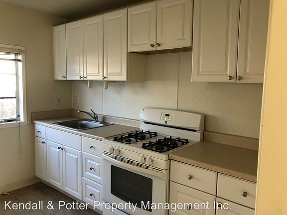 5th image of 936 38th Ave APT 10