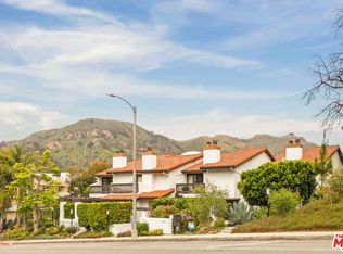 1559 Palisades Dr, Pacific Palisades, CA 90272