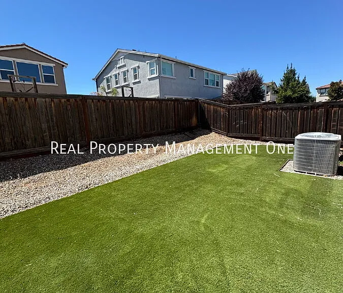 407 Ghiggeri Dr — Photo 28