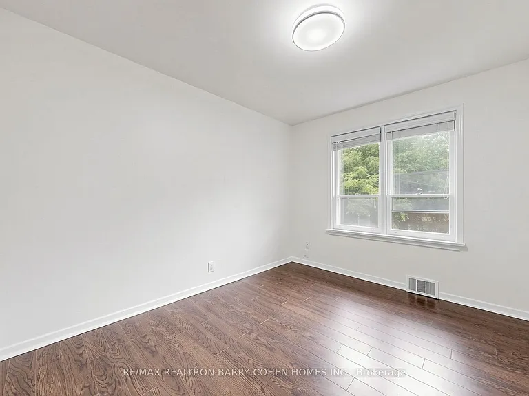 3 Greengate Rd — Photo 21