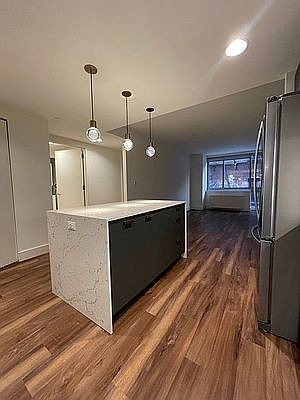 4th image of 22 E 1st St APT 307