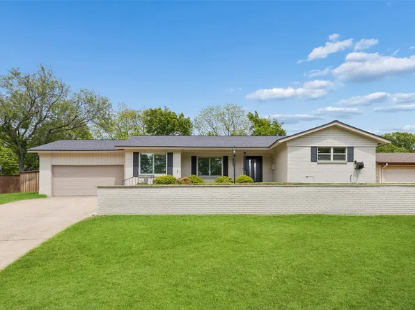 3920 Georgian Dr, Haltom City, TX 76117