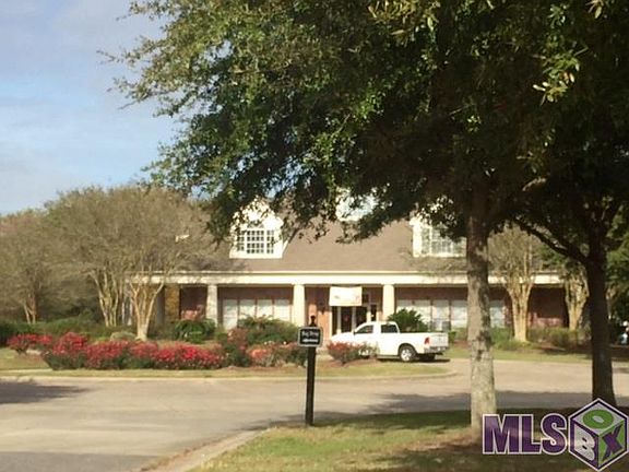 5th image of 749 Royal Lake Estates Ave