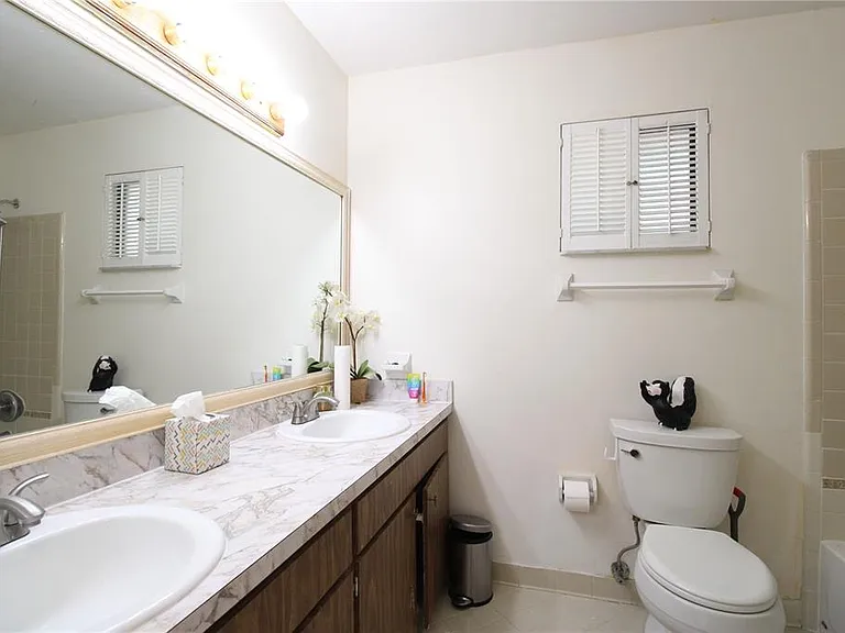 1624 SW 77th Ter — Photo 9