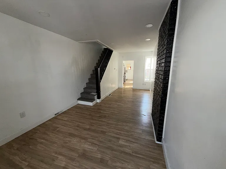 1332 Green St — Photo 10