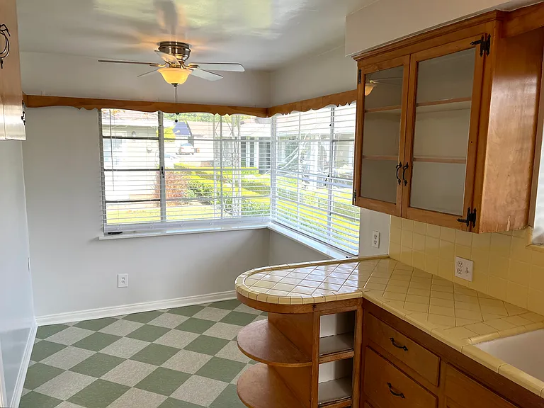 350 W Lemon Ave — Photo 7