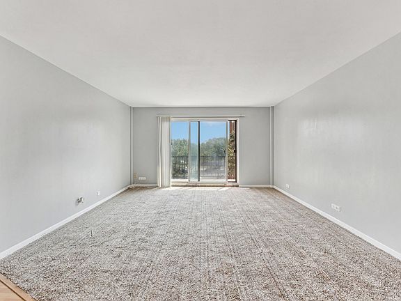 5th image of 900 W Sunset Dr APT 410