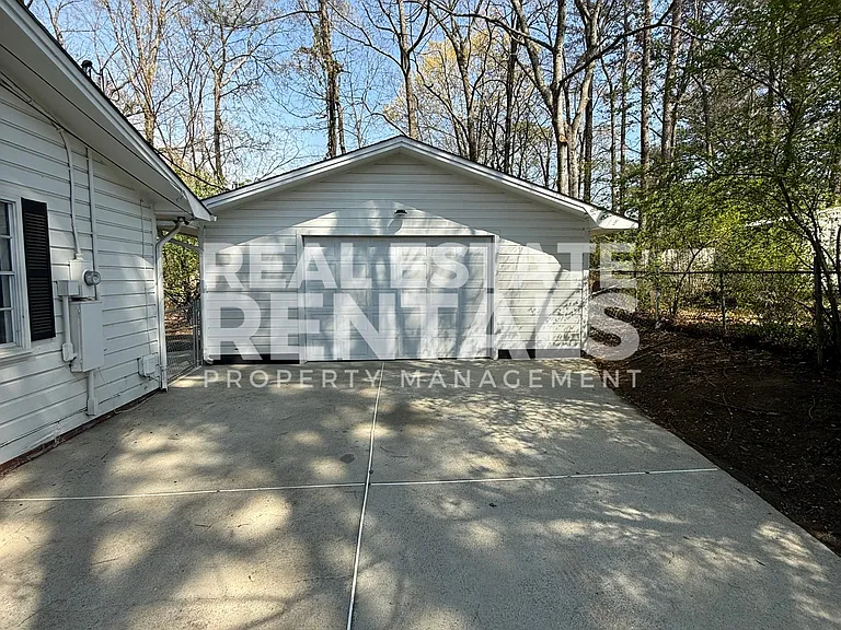 688 Sutton Bridge Rd — Photo 13