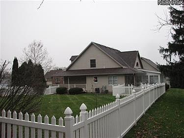 2nd image of 352 W Garwood Cir