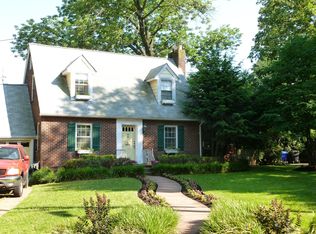 4736 11th St N, Arlington, VA 22205