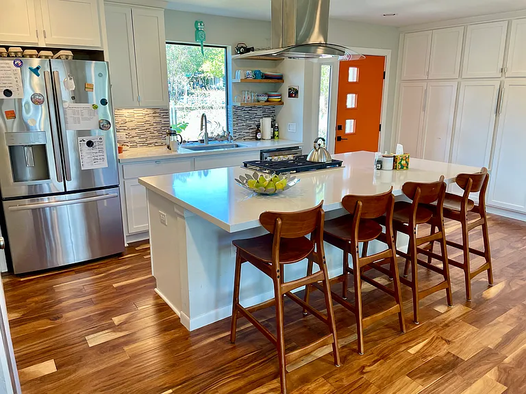 3700 Tower View Ct — Photo 3