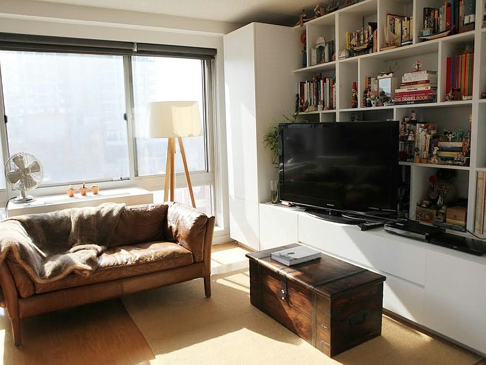 1st image of 555 W 23rd St APT S9k