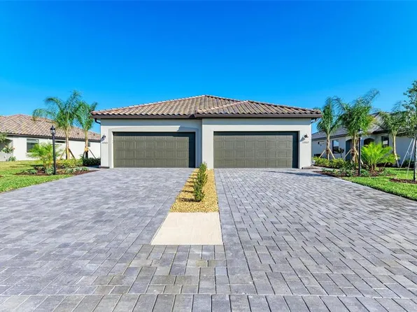 15507 Sunny Day Dr, Bradenton, FL 34211