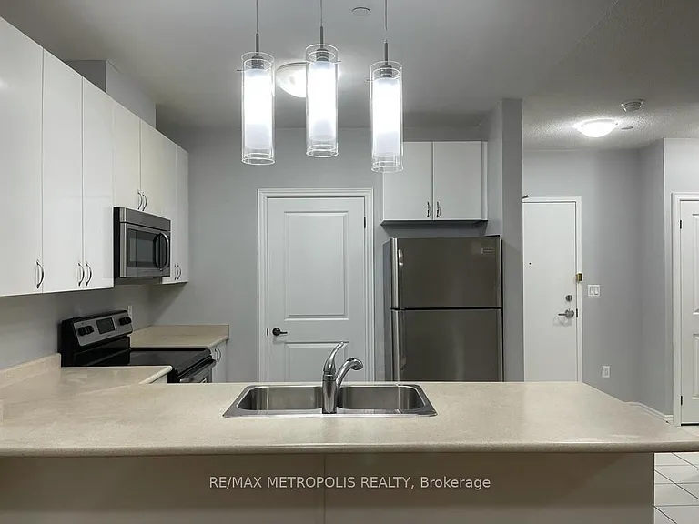 7400 Markham Rd #623 — Photo 8