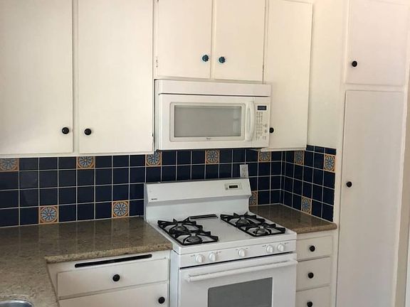 4th image of 5450 Winchester Way