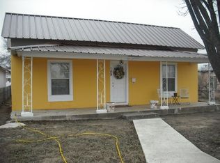 109 Dr Fermin Calderon Blvd, Del Rio, TX 78840