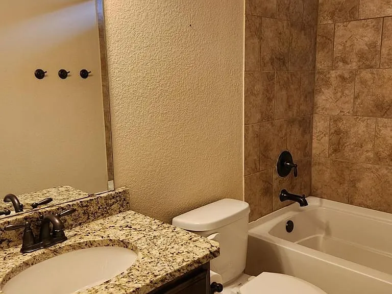 1109 Cerrillos Ave — Photo 16