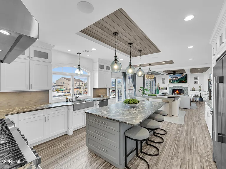 18 Culebra Ave — Photo 14