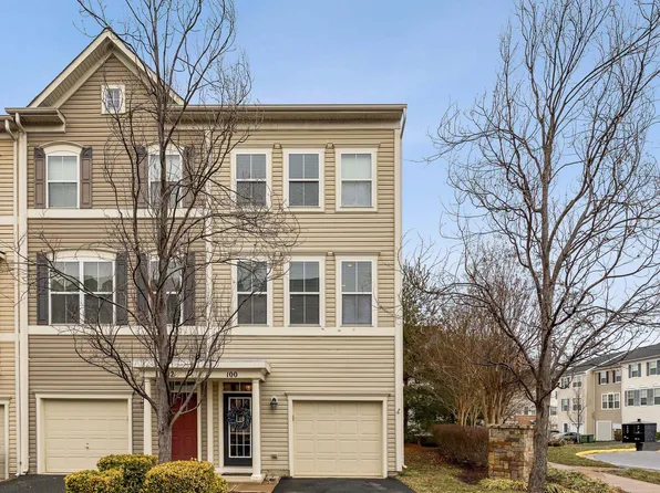 100 Bellingham Dr, Stafford, VA 22556