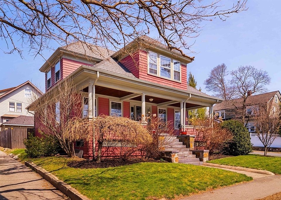 1st image of 178 Brook Rd