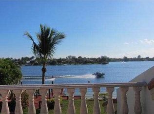 9350 SW 136th St, Miami, FL 33176