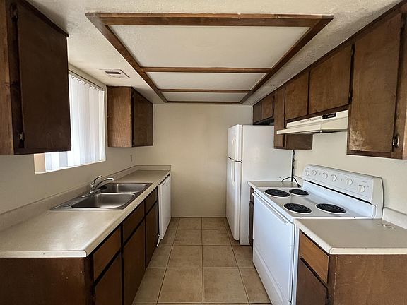 2nd image of 3653 Wendell Ave